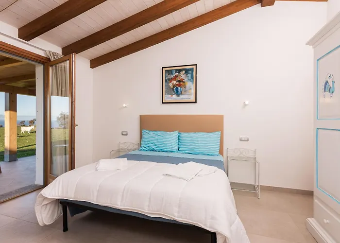 Farm stay New Sea View Sardinia, Bedda Ista Castelsardo